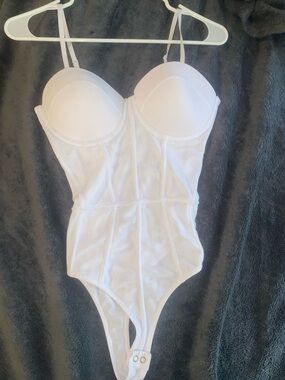 ReoRia White Structured Bustier-Style Bodysuit